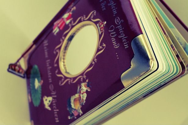 Spieglein, Spieglein an der Wand