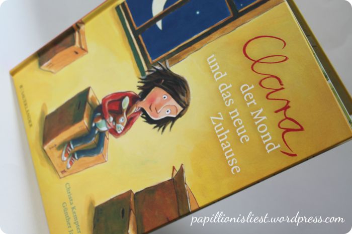 Clara, der Mond und das neue Zuhause